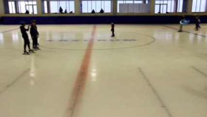 Buzda 23 Nisan Coşkusu