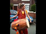 Western Girl Beating Punjabi Dhol || Amazing Talent || Must Watch