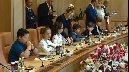 Cumhurbaşkanı ve Başbakan'dan Çocuklara Sürpriz