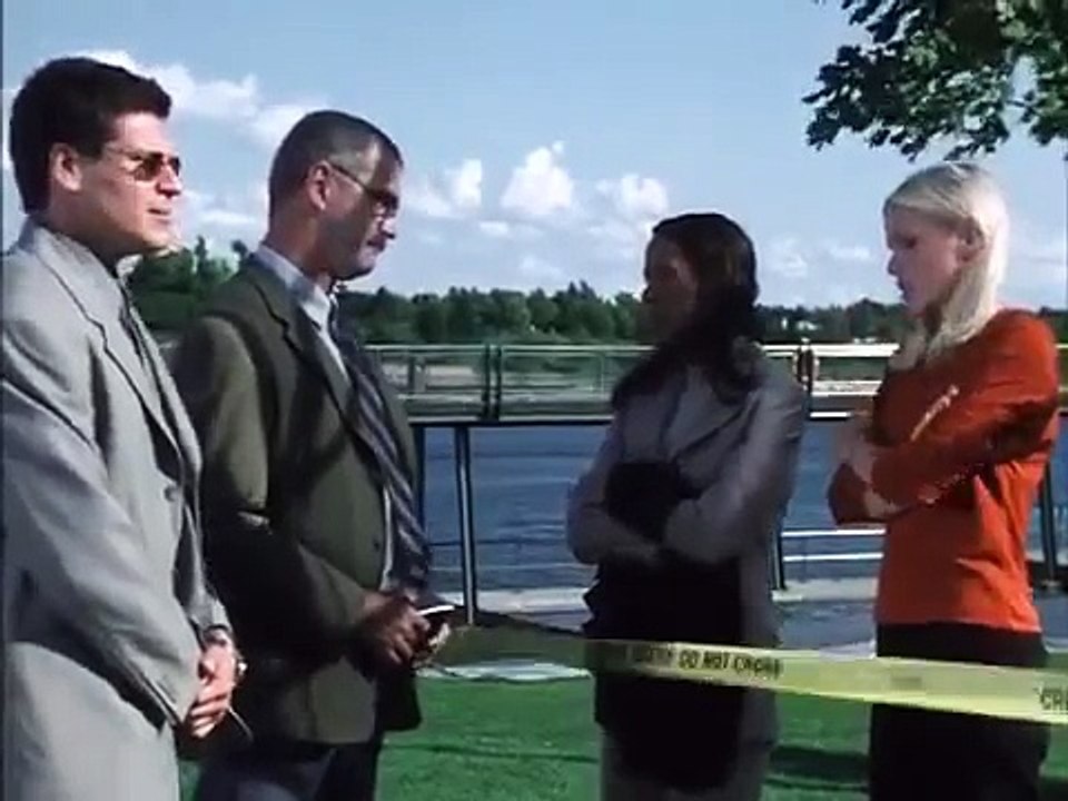 Eric Roberts (Wrong Number Full Movie Crime Drama Mystery Thriller Rated R part 1/3