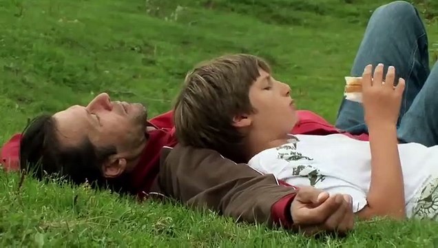 Imran Khan Talking About Zardari And Musharraf Playing Cricket With His Sons