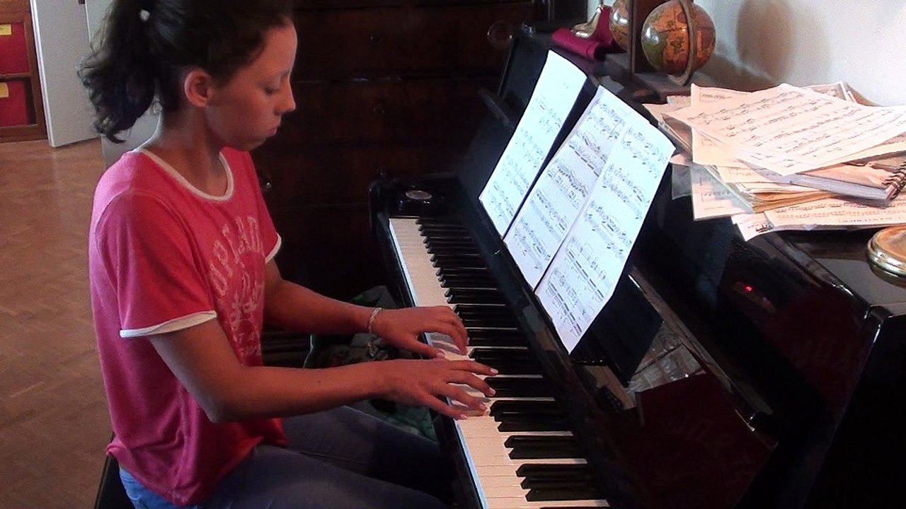 Rébecca Gensane envoie une lettre à Elise