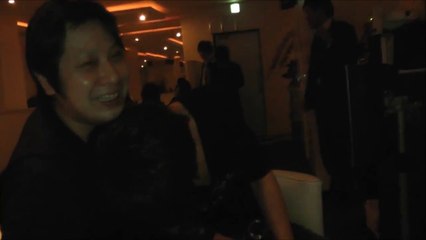 デブと抱き合うラブラブな男,名古屋 ホストクラブ,漫才_舞台裏の会話,トーク,Night club host