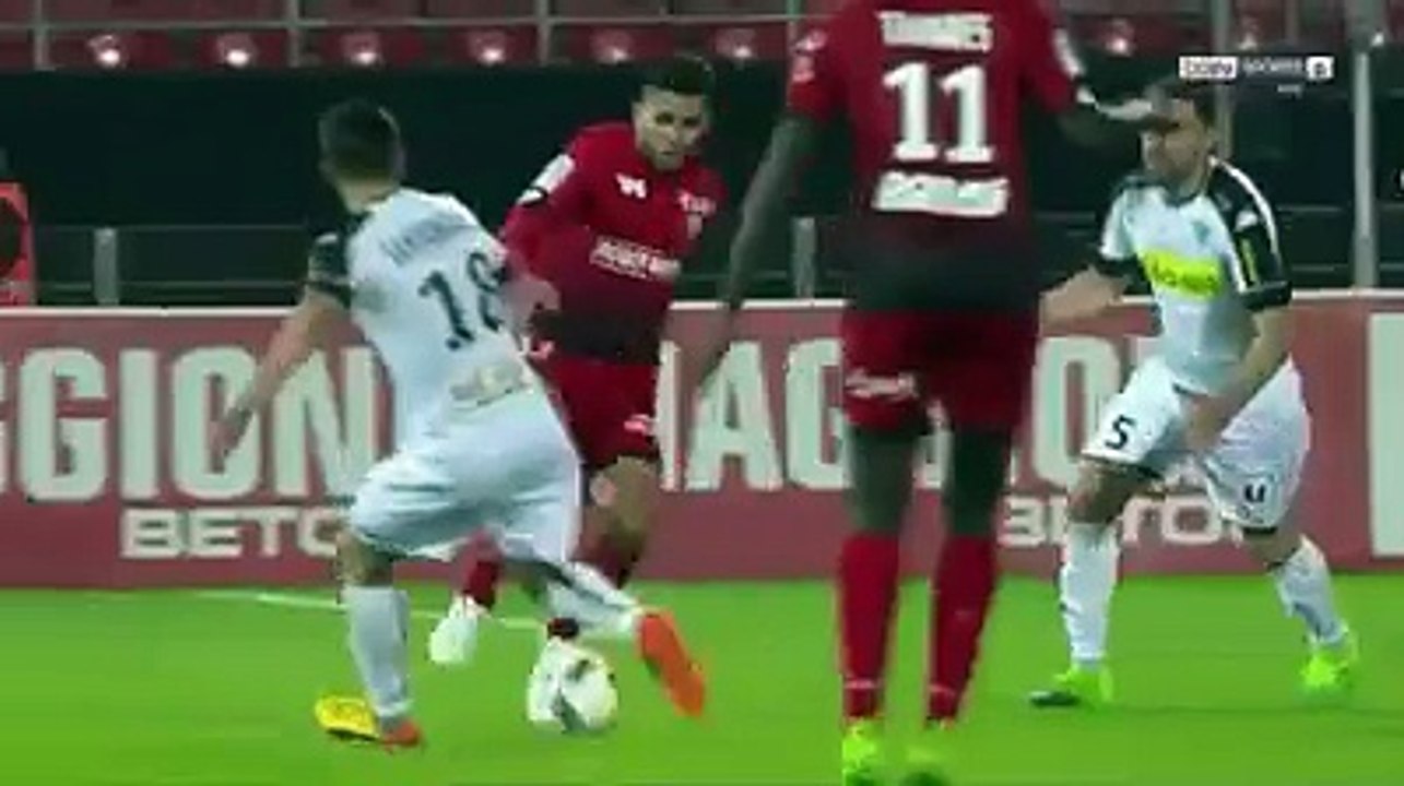 Magnifique roulette à la Zizou de Mehdi Abeid