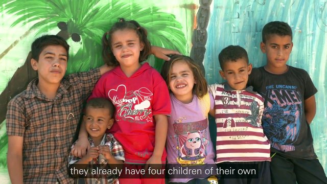 Keeley Hawes meets Syrian families in Jordan who fled violence