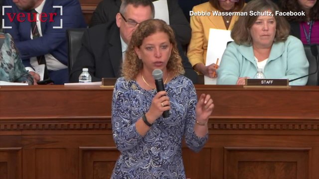 Debbie Wasserman Schultz Tries and Fails to Strip Jared Kushner of Security Clearance