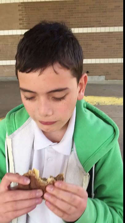 Bad school lunch review