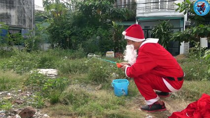 Attaque requin Le Père Noël va soudainement la pêche fichier attaque de requin TA 89 Père Noël