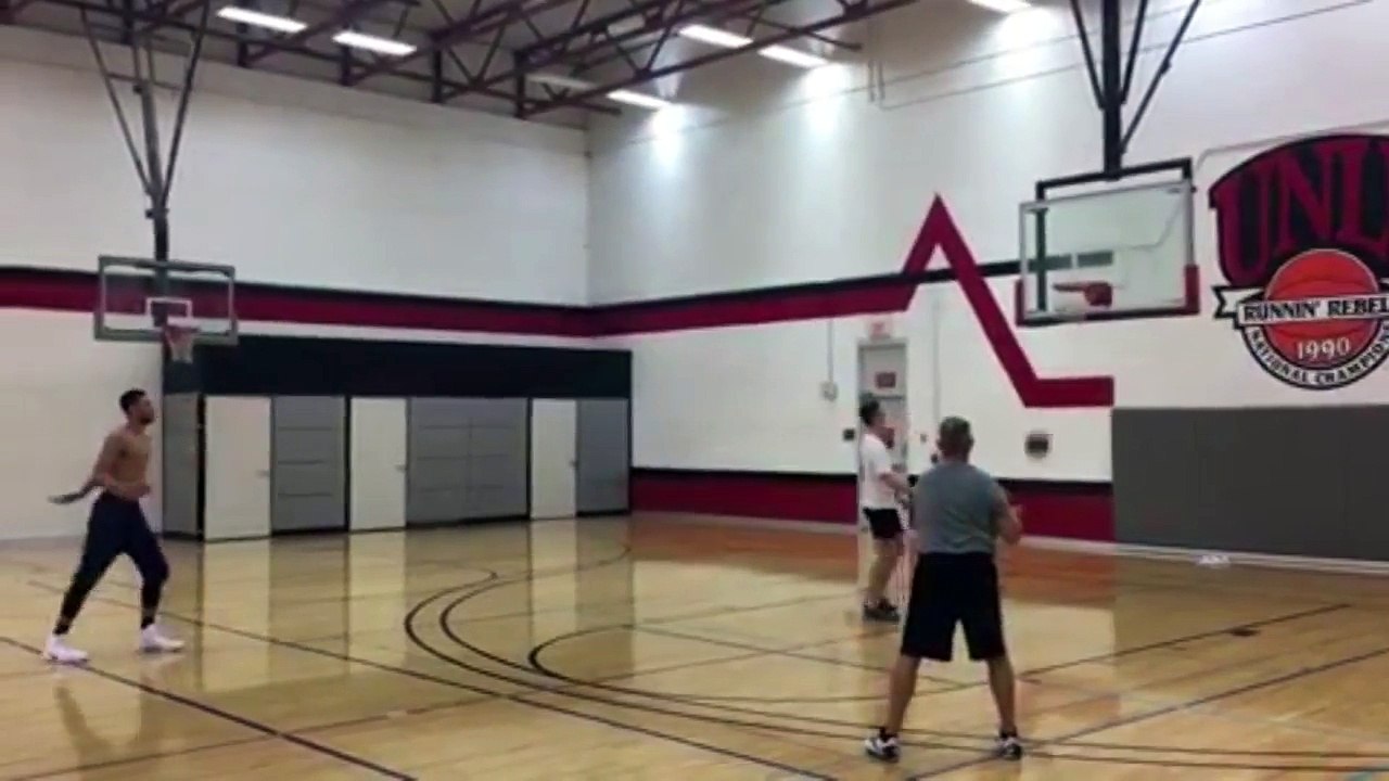 【NBA】Ben Simmons Rains 3-Pointers During Practice  2017 NBA Offseason