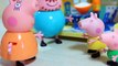 Porc Dans le enfants pour clin doeil Peppa Pig Peppa mère fille jouant nyanchitsya george Peppa