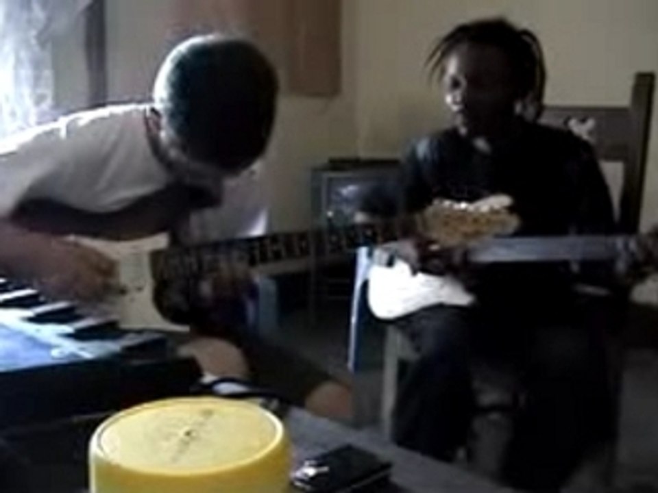 Gianni mangoma & John africambiance.org/forum atalaku.sky