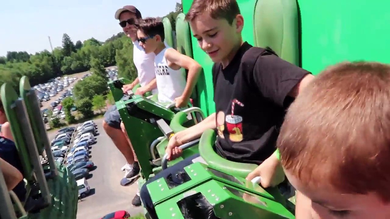 VLOG - SENSATIONS FORTES pour Swan sur un CACTUS GÉANT !  FRAISPERTUIS City Parc d'Attractions e