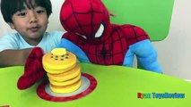 Coches pato huevo familia para divertido juego Niños suerte hombre araña superhombre sorpresa juguete Disney Thomas