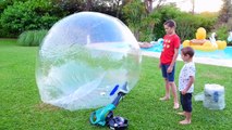 DÉFI PISCINE - MARCHER SUR L’EAU DANS DES BULLES GÉANTES !