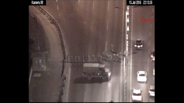 15 Temmuz Gecesi 15 Temmuz Şehitler Köprüsü'nde Yaşananların Ilk Kez Yayınlanan Görüntüleri