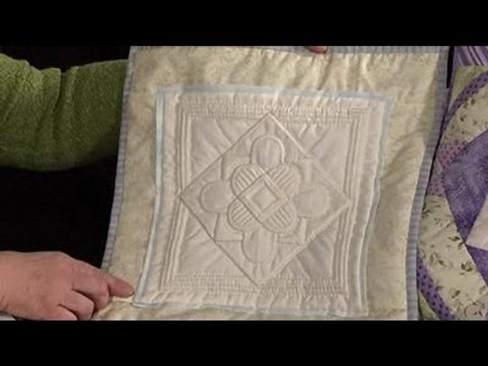 Twister cushion with Sylvia Critcher (Taster Video)