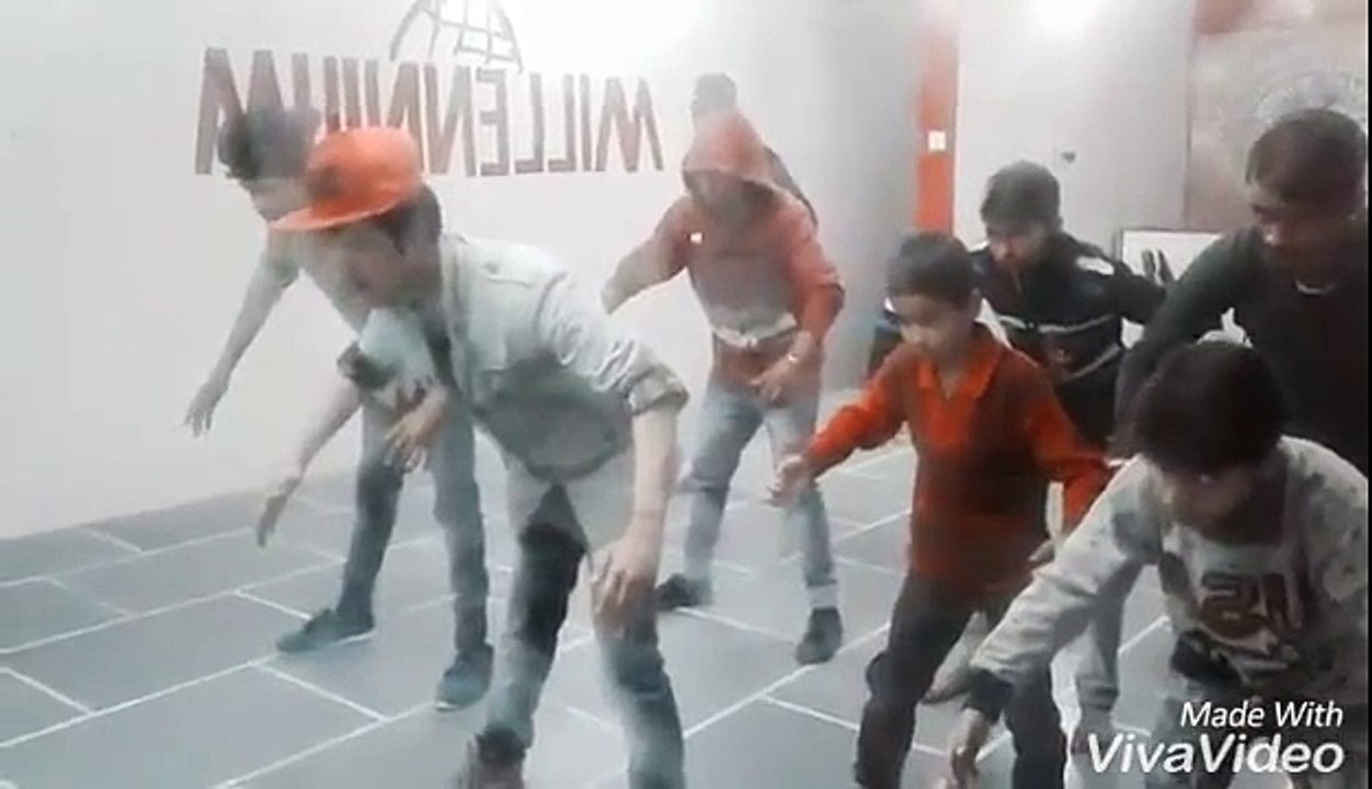 Robotic prectice time Choreographer By Acto Biber Dance
