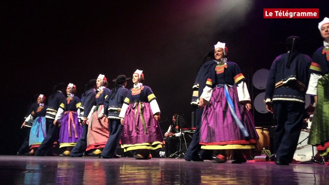 Pont-l'abbé. Les Brodeuses ne manquent de Liañs