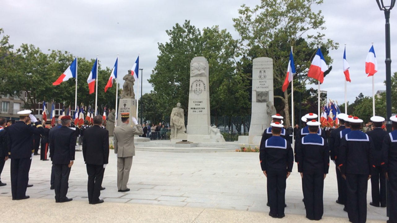 Inauguration du monument aux morts unique
