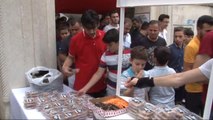 Başakşehir'de 15 Temmuz Şehitleri İçin Lokma Dağıtıldı