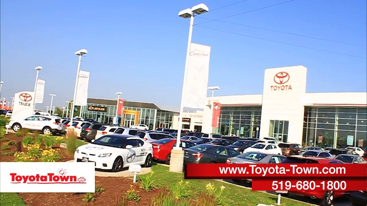 2017 Toyota RAV4 Vs. 2017 Nissan Rogue - London, ON | Toyota Town