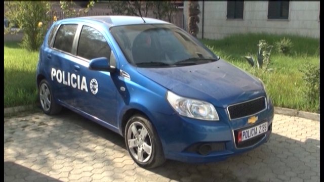 Ora News - Trafikonin dy adoleshtente drejt Italisë për prostitucion, kapen në port