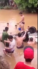 Ô Tô Rơi Xuống Suối Cả Gia Đình 4 Người Chết Tại Định Hóa Thái Nguyên