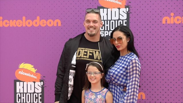 Derek Wolfe 2017 Kids’ Choice Sports Awards Orange Carpet