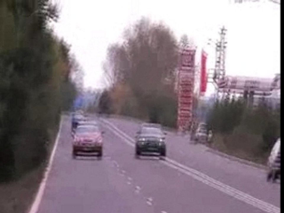 Infiniti G35S vs Audi A8  W12