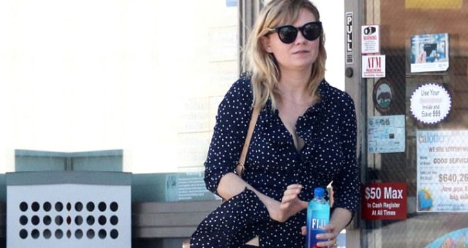 Kristen Dunst, Rüzgarın Azizliğine Uğrayınca İç Çamaşırı Gözüktü