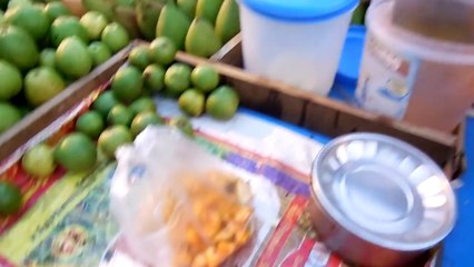 Indian Street Food In India / Masala Mango and Guava in India