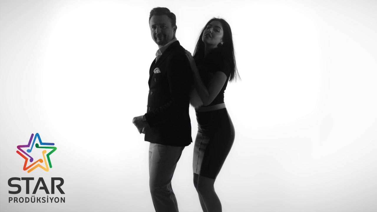 Cüneyt Özgür - Alayına Gider (Official Video)