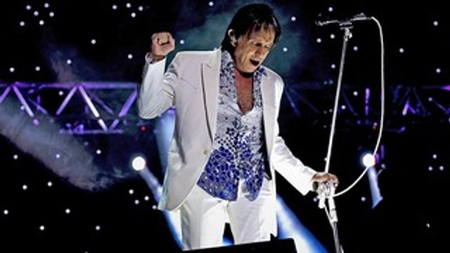 Jennifer Lopez e Roberto Carlos fazem uma balada juntos