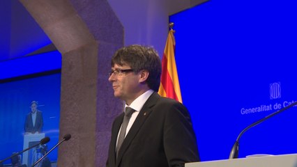 Puigdemont cambia a tres consejeros para afrontar el referéndum