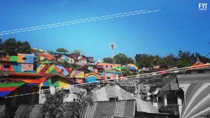 O vilarejo colorido que se transformou