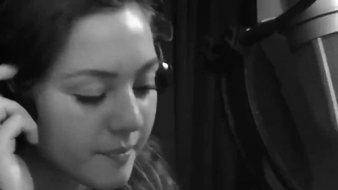 Chloe Lang - Party Down The Road