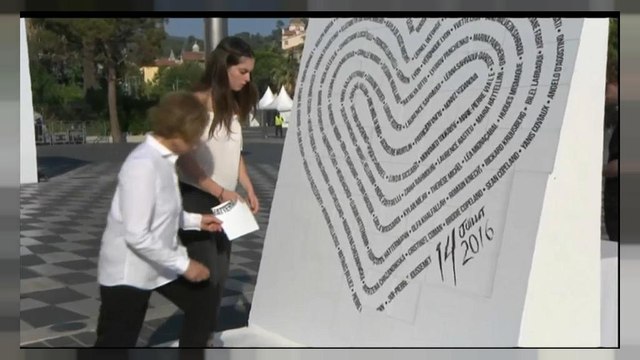 Nizza, omaggio ai morti del 14 luglio 2016