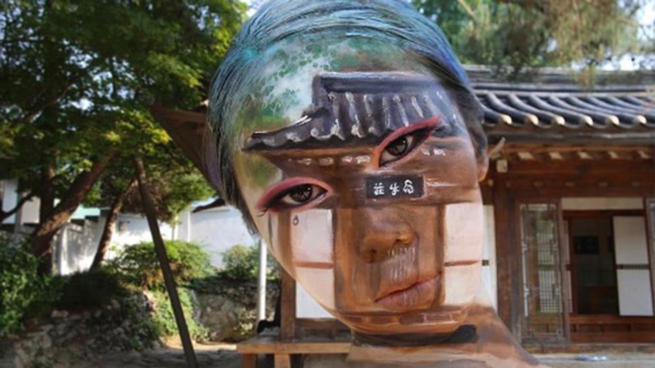 Artist Perfectly Blends In With Stunning Background