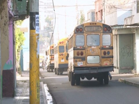 Transportistas amenazan con subir el costo del pasaje