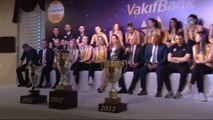 Cev Şampiyonlar Ligi Şampiyonu Vakıfbank, Basınla Buluştu