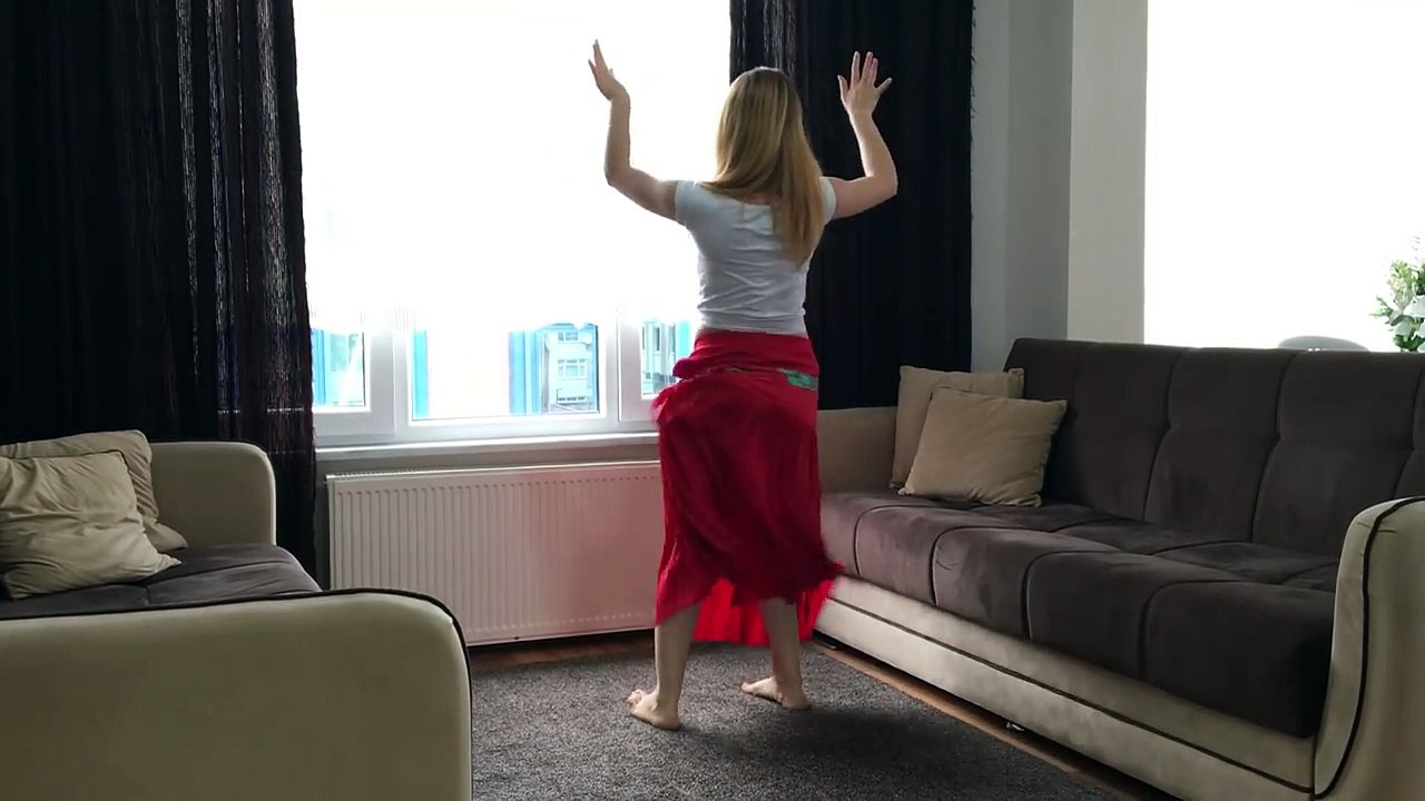 Roman Havası Performansı en güzel roman havası oynayan güzel