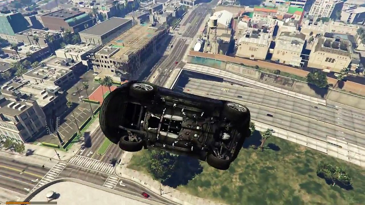 GTA 5 - SAUTER SUR CETTE RAMPE EN ROCKET VOLTIC ET ATTERRISSAGE DE PRÉCISION