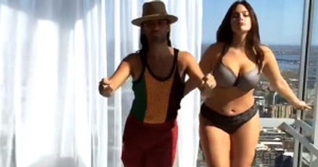 Ünlü Manken Ashley Graham, İç Çamaşırlı Dans Videosunu Paylaştı