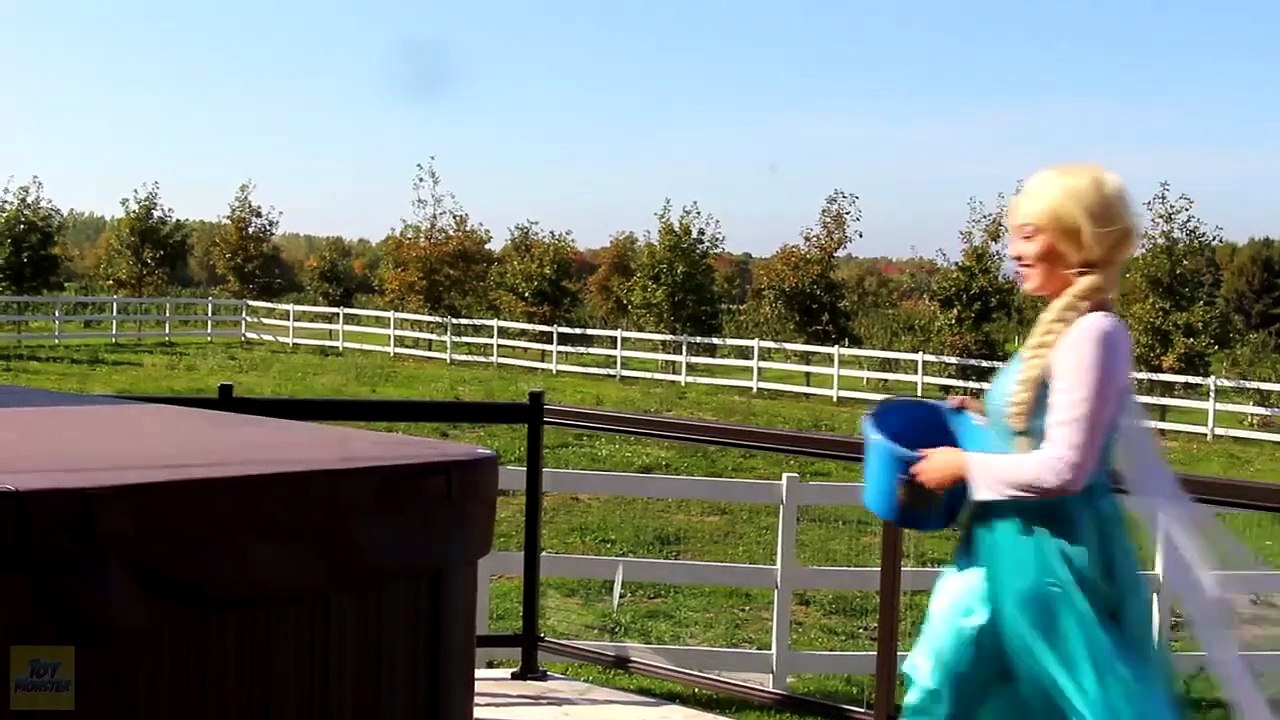 Frozen Elsa & Spiderman CANDY CHALLENGE! w_ Joker Anna Belle Maleficent Wonder Woman! Superhero Fun-51_CCMeb