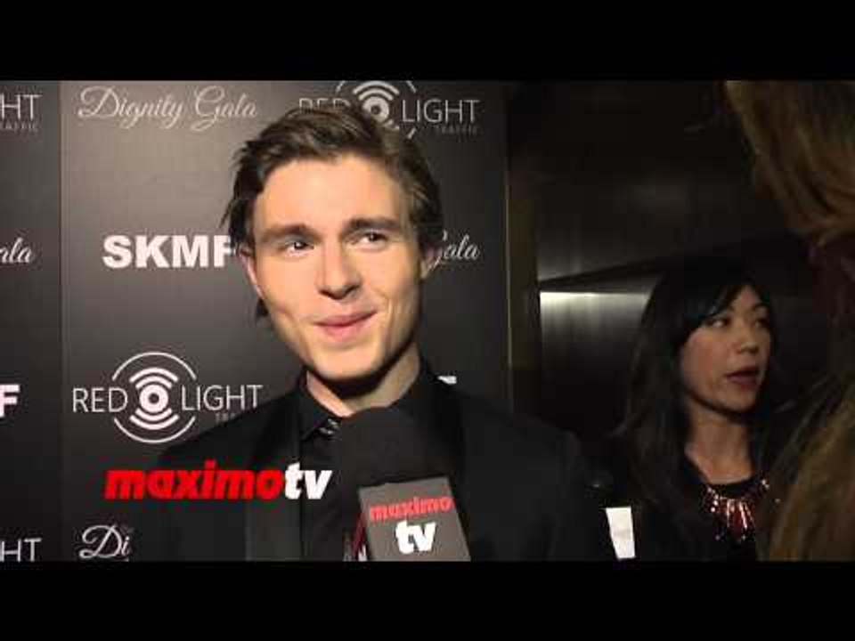 Callan McAuliffe INTERVIEW 2013 "Dignity Gala" Unveiling Redlight Traffic App - Red Carpet Video