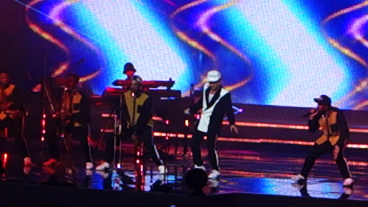 Bruno Mars - Locked Out of Heaven