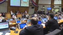 Diputados paraguayos entierran polémico proyecto de reelección presidencial