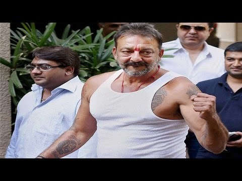 Sanjay Dutt's jail term reduced, to walk free on Feb 27