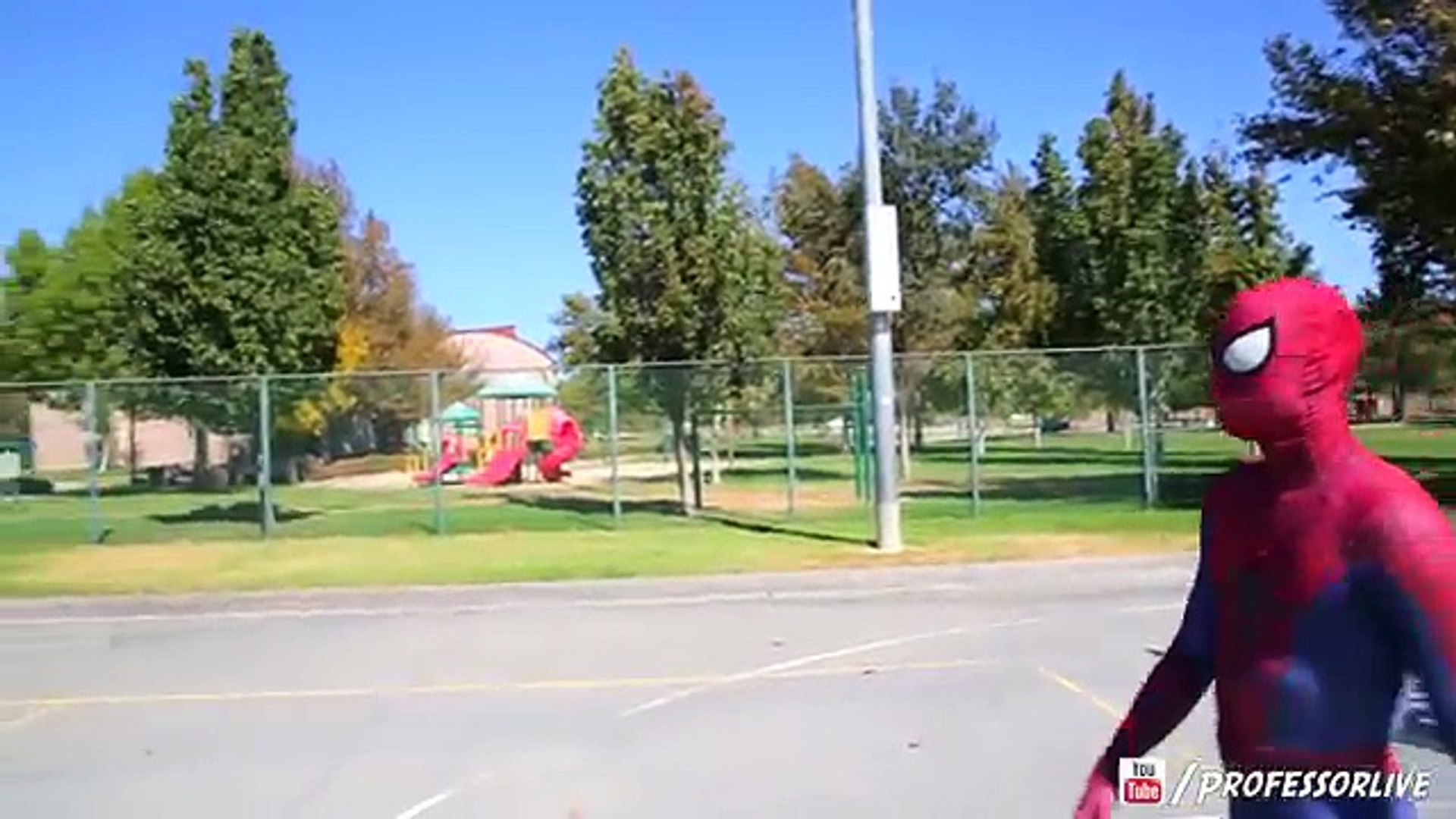 ⁣Spiderman vs Deadpool Basketball .SuperHero Basketball