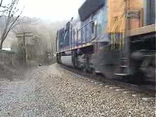 CSX 615 flies through Riverbend